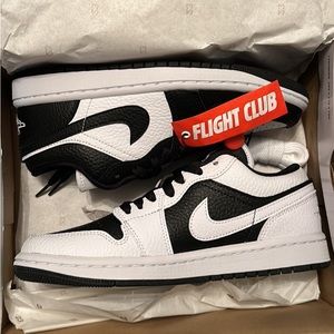 Brand new Jordan Homage size 5.5 kids. 7 in women’s.